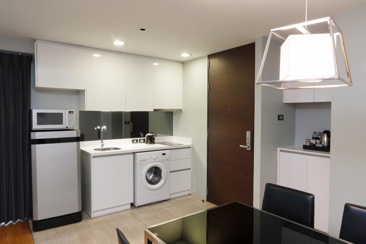 35 Amazing Small Apartment Kitchen Ideas Homishome