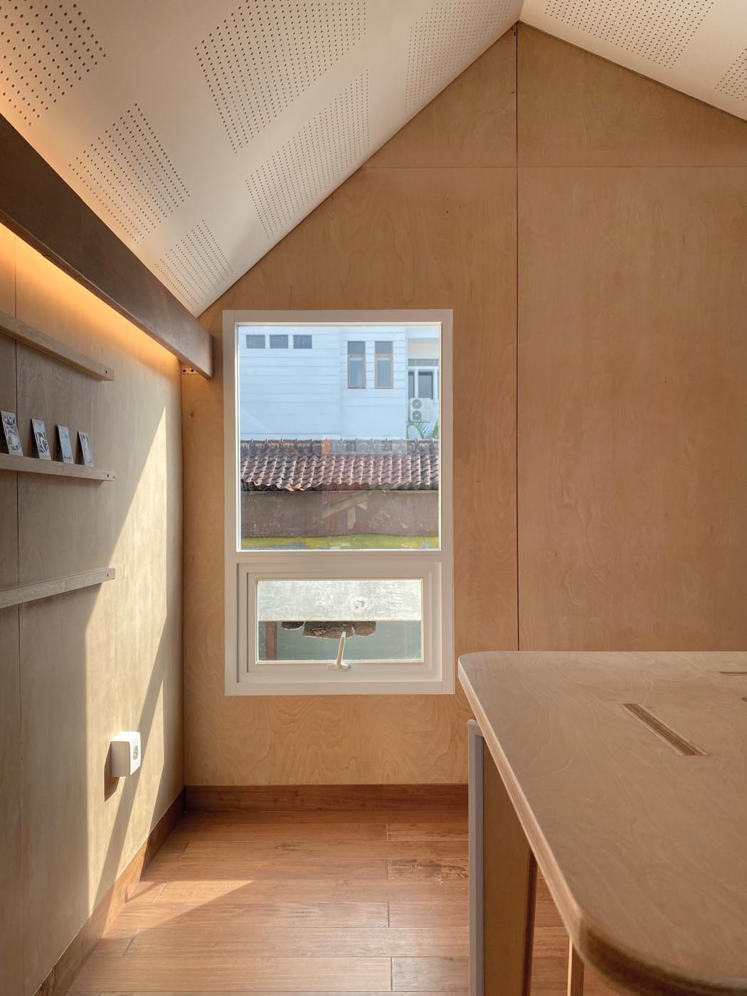 Aaksen Responsible Aarchitecture Designs a Modular Micro House Buildable Within Three Weeks