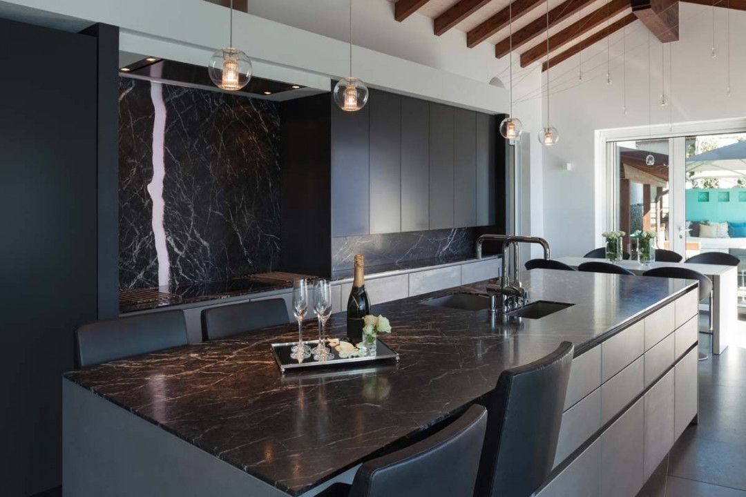 Planning a Luxury Modern Kitchen Design for Your Home