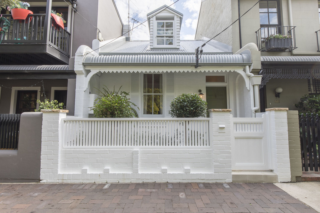 Sydney Terrace House Undergoes an Elegant Transformation