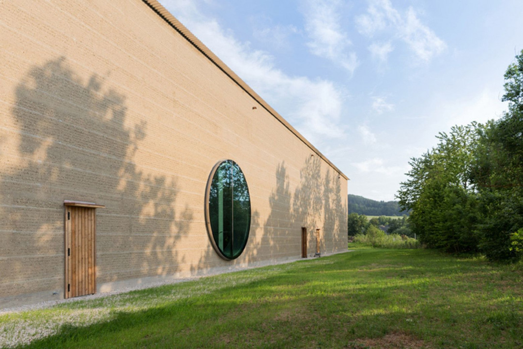 Rammed earth building