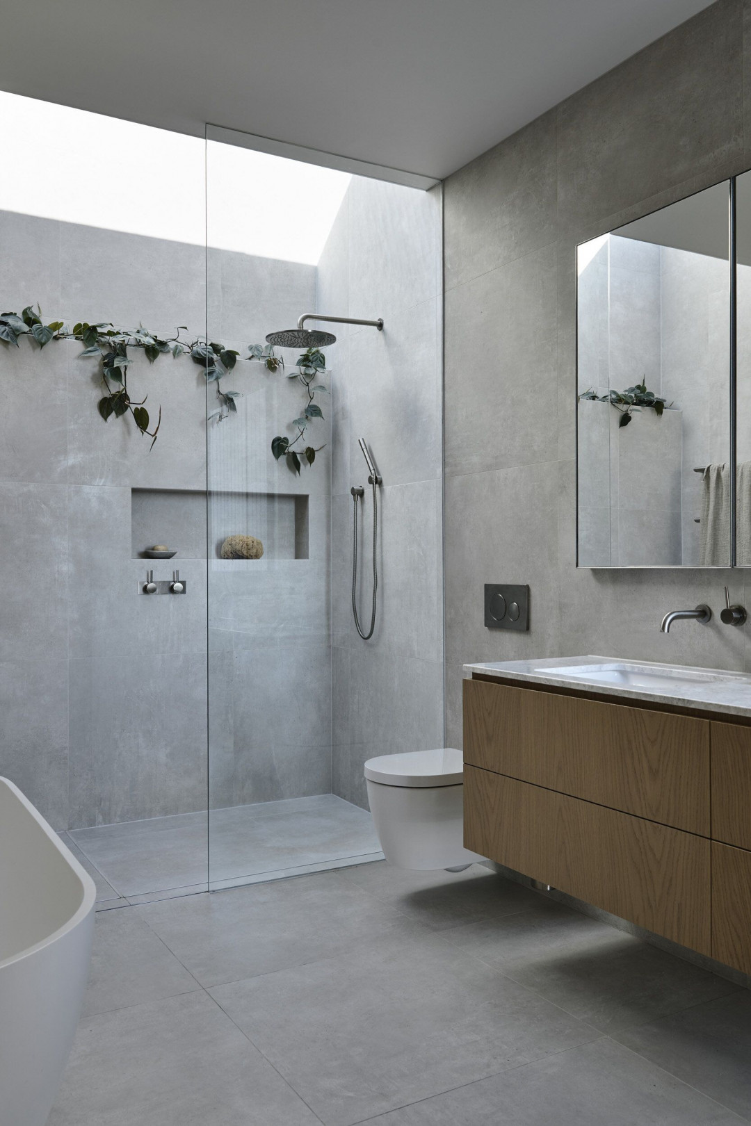 Minimal bathroom design