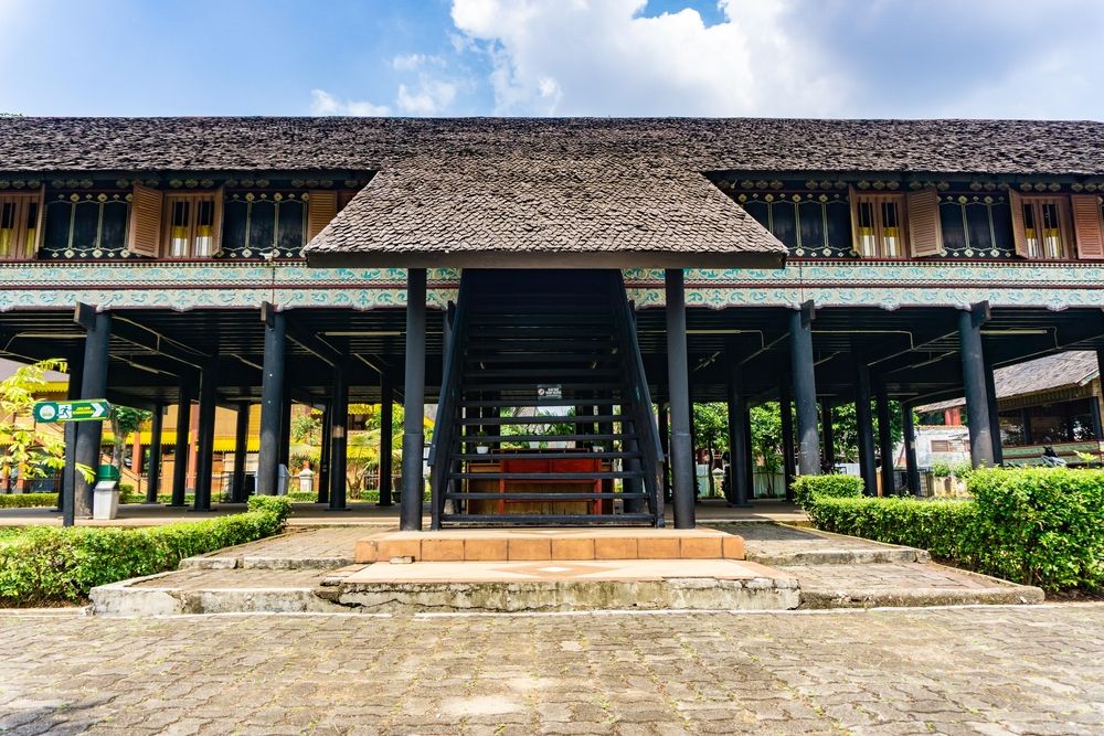 Learn about traditional Acehnese houses, philosophy and unique meanings