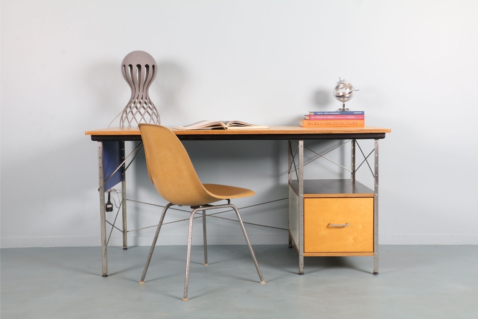 Eames Edu Desk For Herman Miller By Mr Bigglesworthy