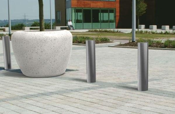 Saturno Planter from Excelco Limited