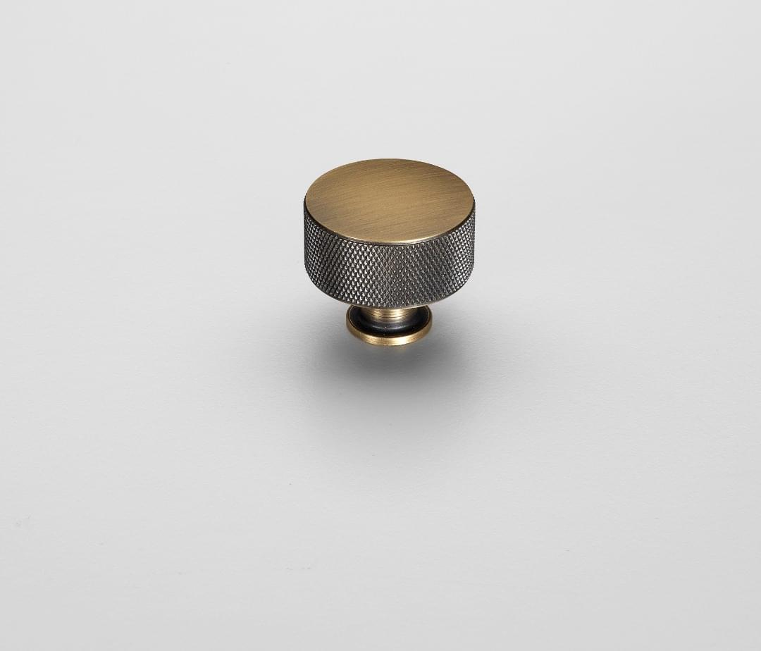 Henley Knob, 29mm dia., Brushed Bronze from Archant