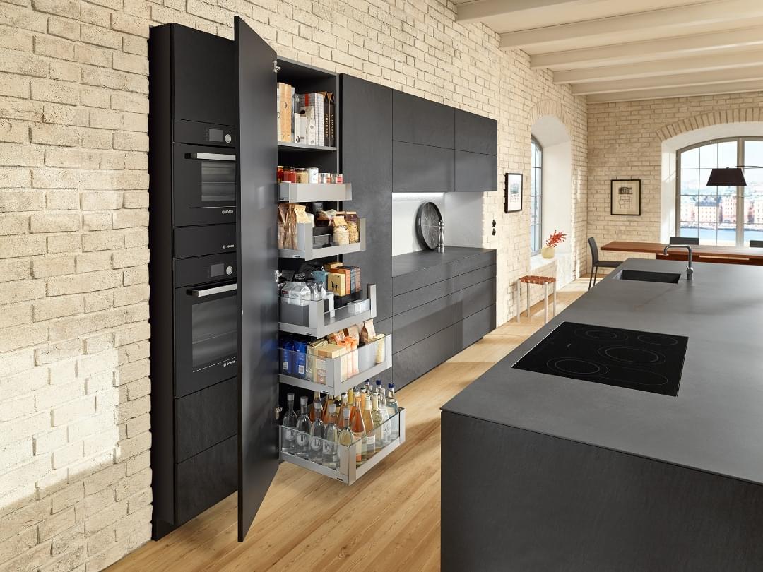 SPACE TOWER with LEGRABOX from Blum