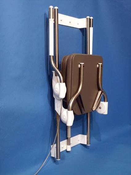 Aerolet Shower Lift from Delta Pyramax