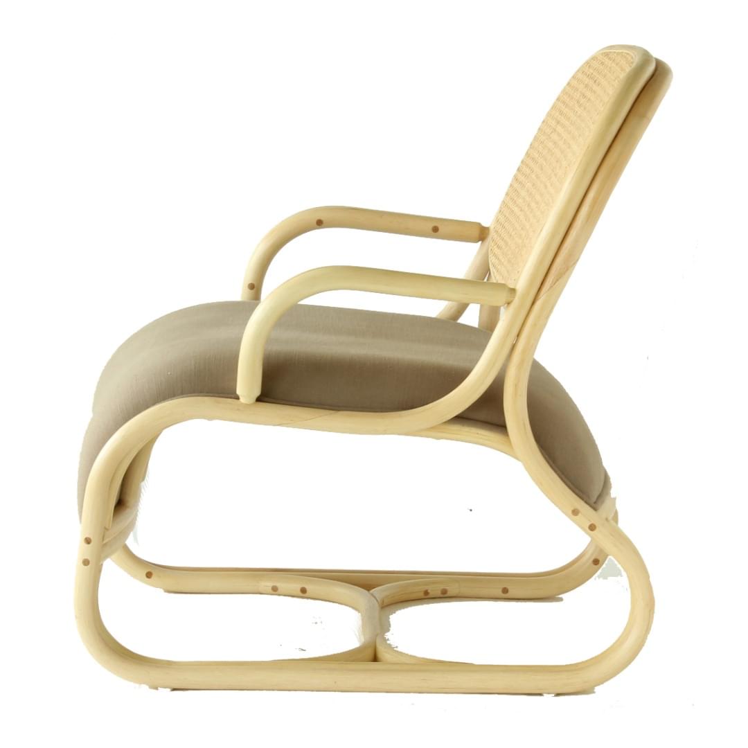 Mizzu Lounge Chair from VIVERE