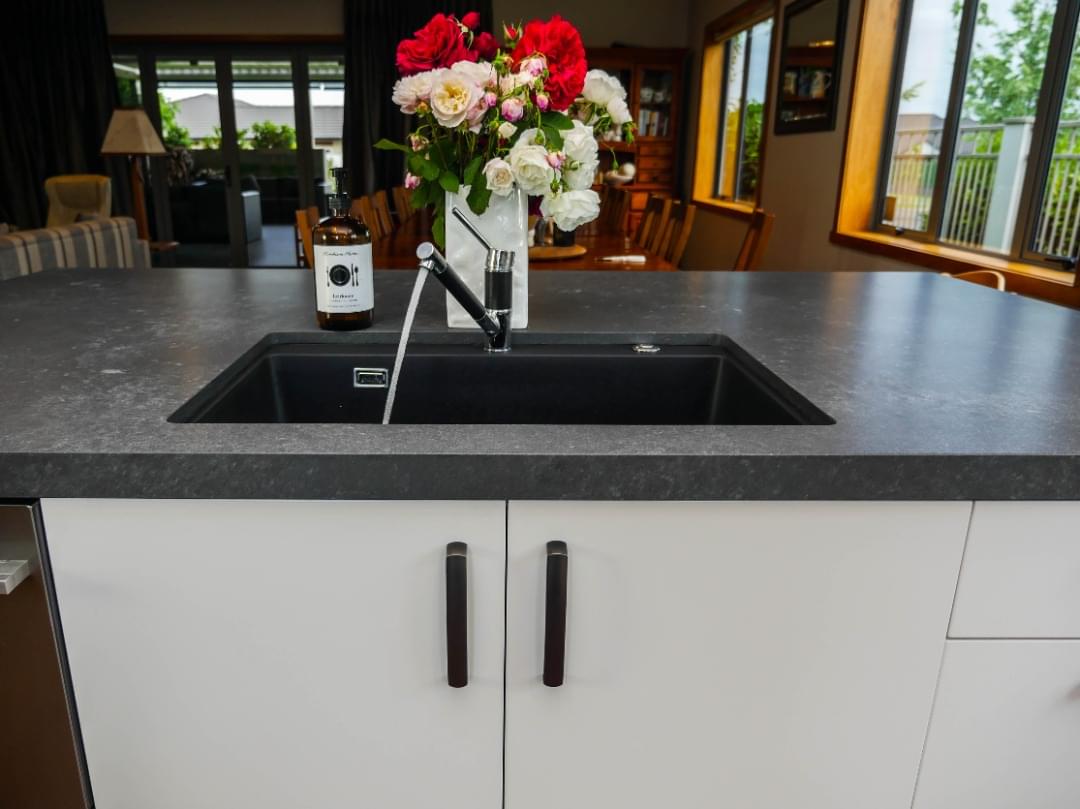 Glenda, 160mm, Brushed Anthracite from Archant