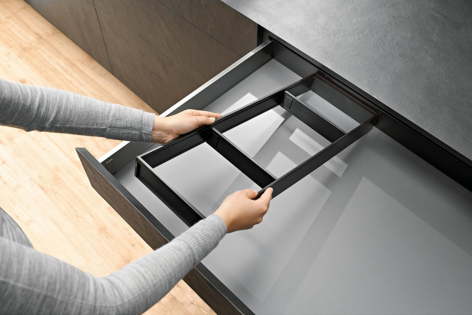 AMBIA-LINE - Inner Dividing System from Blum