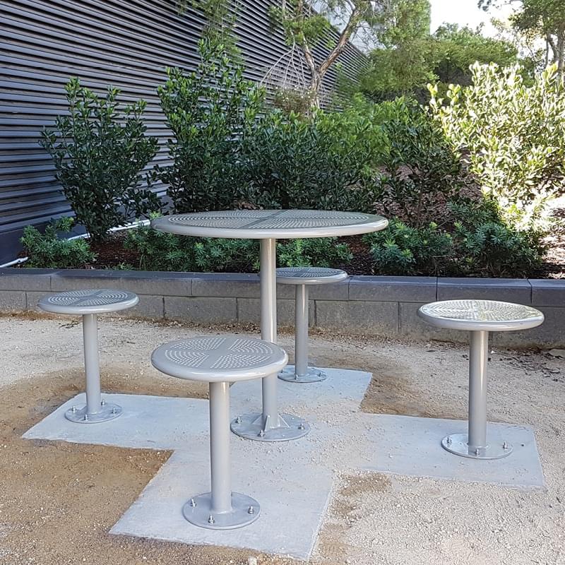 Orbit 5-Piece Picnic Setting - Base Plate from Astra Street Furniture