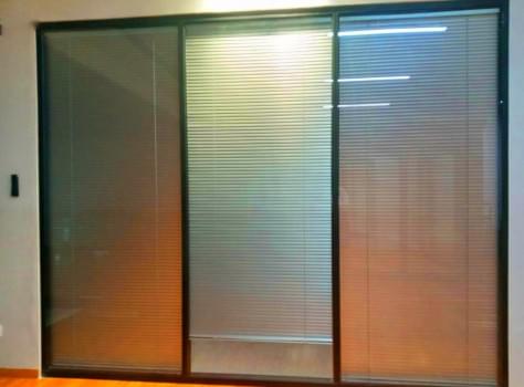Double Glass Partition with Automatic Blinds