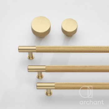 Henley Bar Handle in 4 finishes from Archant
