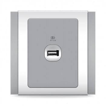 B3000 LUMIO - USB Charger Outlet