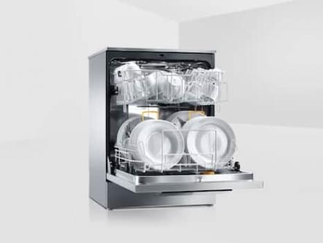 PFD 101 i Integrated Dishwasher - 10 AMP from Miele Professional