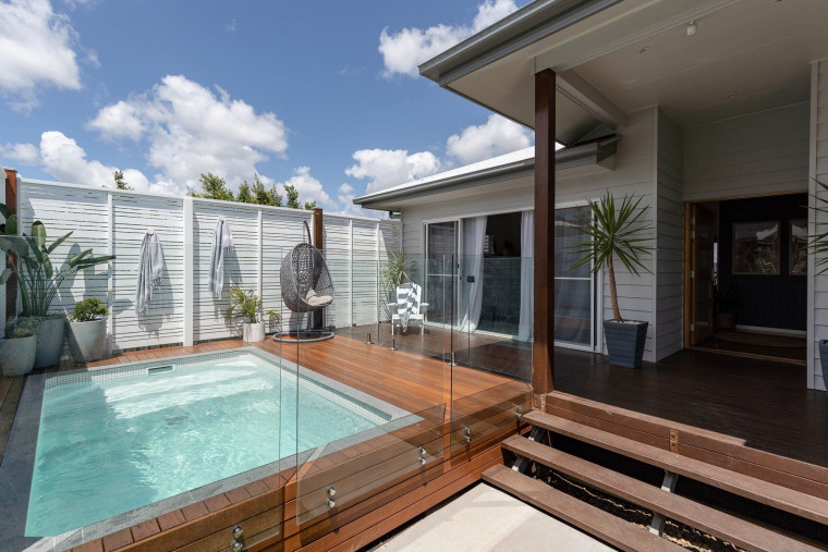 Why You Should Consider a Home and Pool Package For Your New Build