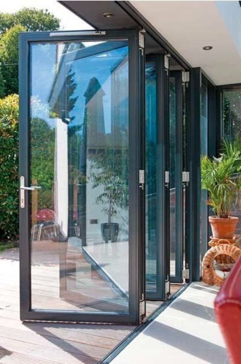Jenis-Jenis Pilihan Pintu Kaca yang Harus Kamu Tahu Sebelum Membangun Rumah !