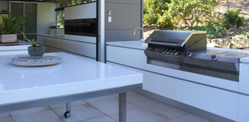 Tips and Ideas for Designing your Outdoor Kitchen with Staron Solid Surface